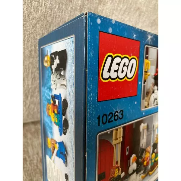 Icons 10263 Пожарная часть в зимней деревне