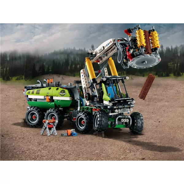 Technic 42080 Лесозаготовительная машина