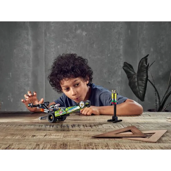 Technic 42103 Драгстер