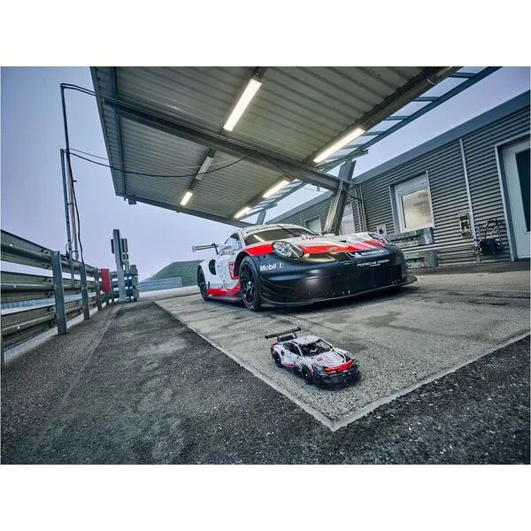 Technic 42096 Порше 911 RSR