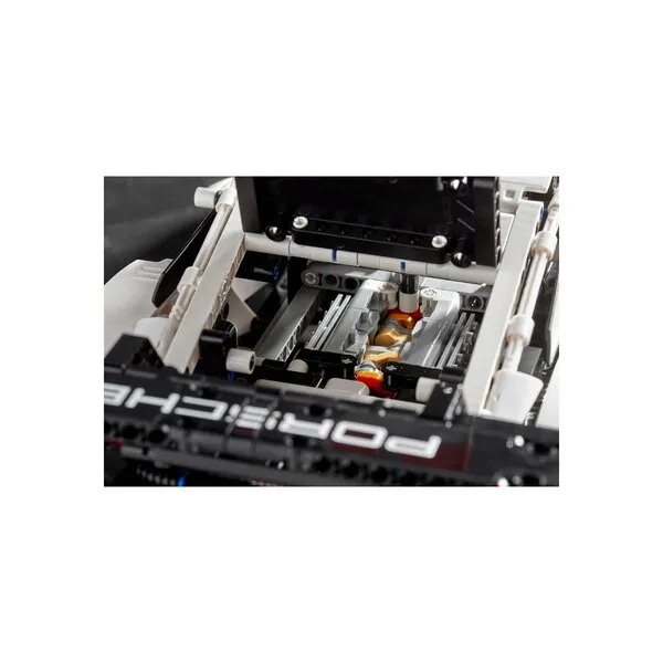 Technic 42096 Порше 911 RSR