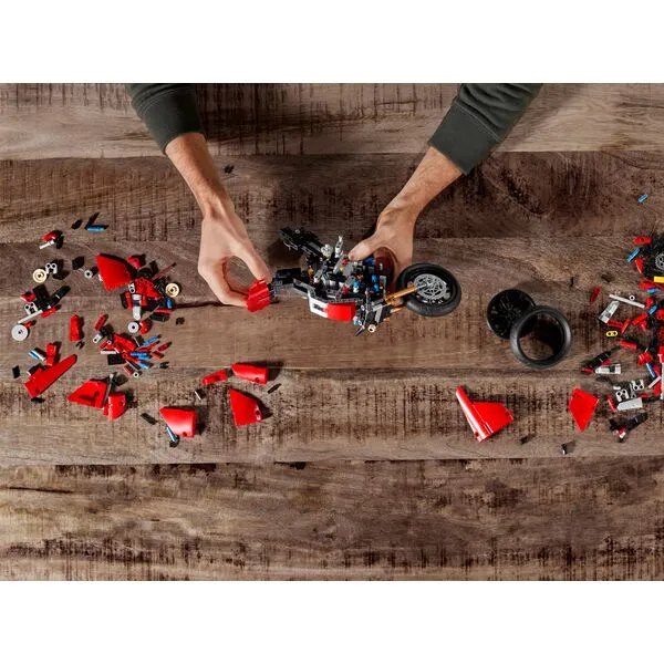 Technic 42107 Ducati Panigale V4 R