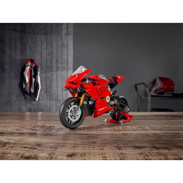 Technic 42107 Ducati Panigale V4 R