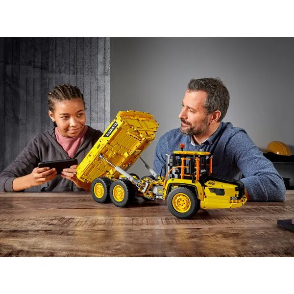 Technic 42114 Самосвал Volvo 6х6