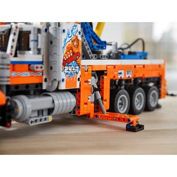 Technic 42128 Грузовой эвакуатор