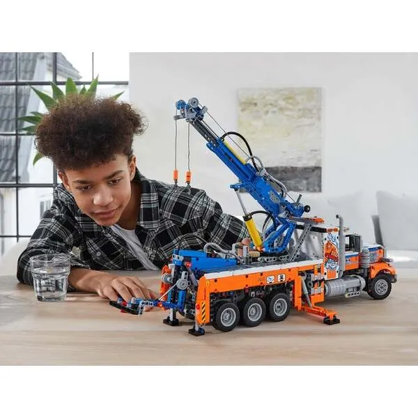 Technic 42128 Грузовой эвакуатор