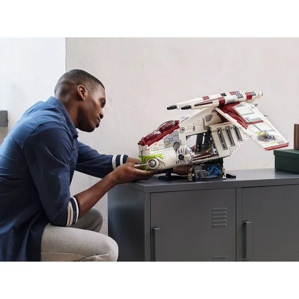 Star Wars 75309 Боевой корабль Республики