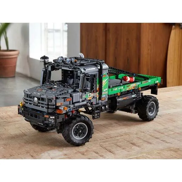 Technic 42129 Полноприводный грузовик-внедорожник Mercedes-Benz Zetros