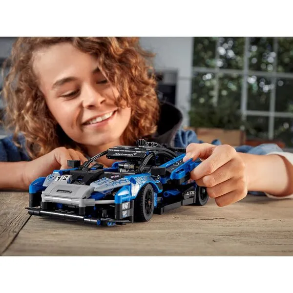 Technic 42123 McLaren Senna GTR