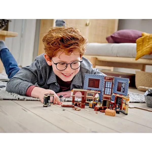 Harry Potter 76385 Учёба в Хогвартсе: Урок заклинаний