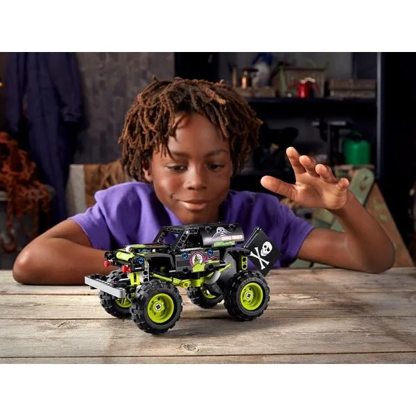 Technic 42118 Monster Jam Grave Digger