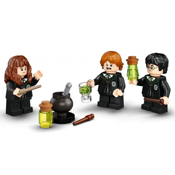 Harry Potter 76386 Хогвартс: ошибка с оборотным зельем