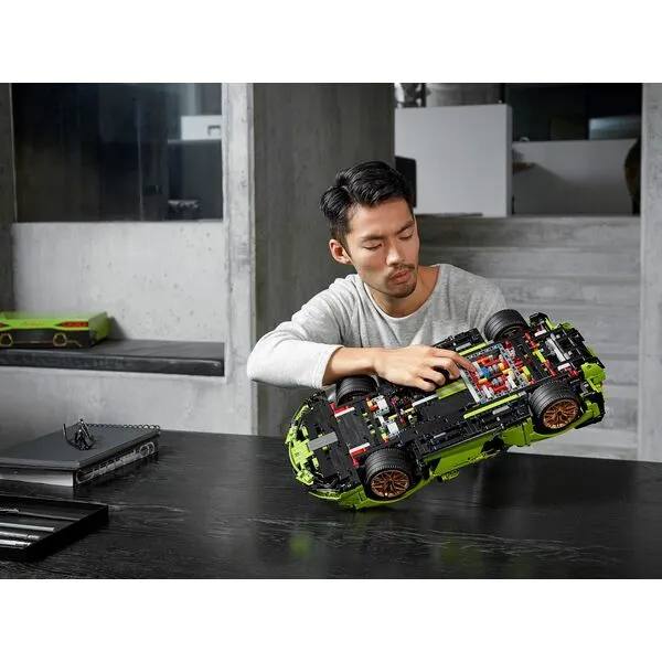 Technic 42115 Lamborghini Sian FKP 37