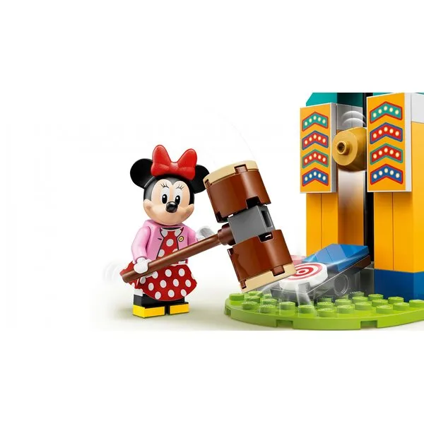 Disney 10778 Веселье Микки, Минни и Гуфи на ярмарке