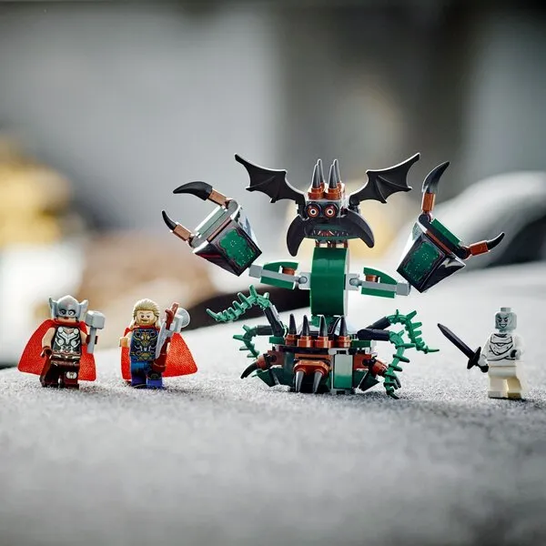 Super Heroes 76207 Нападение на Новый Асгард
