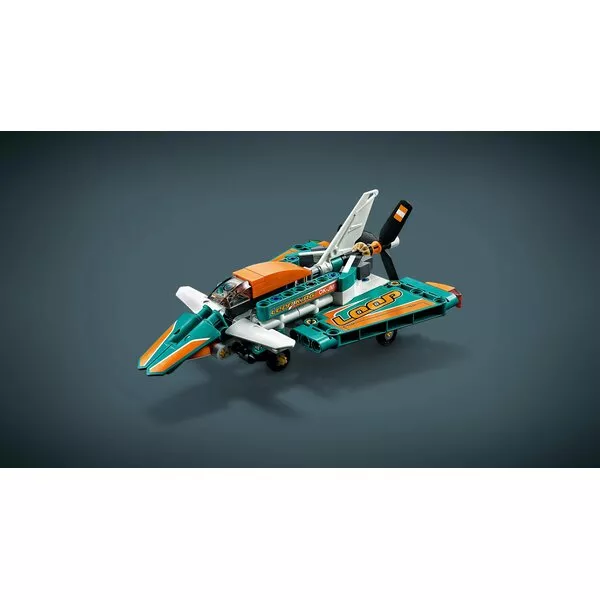 Technic 42117 Гоночный самолёт