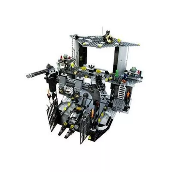 Batman 7783 The Batcave The Penguin and Mr. Freeze's Invasion