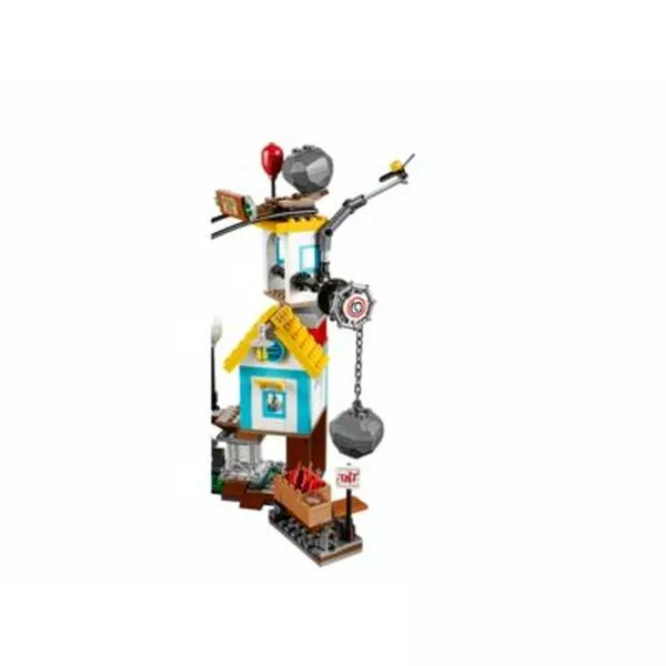 The Angry Birds Movie 75824 Pig City Teardown
