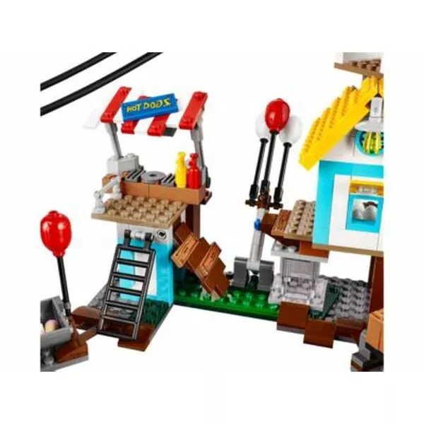 The Angry Birds Movie 75824 Pig City Teardown