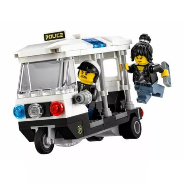 The LEGO Ninjago Movie 70607 NINJAGO City Chase