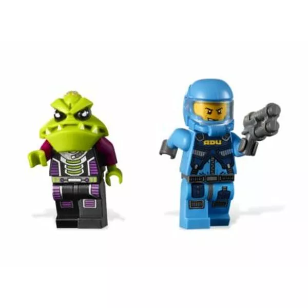 Space 7049 Alien Striker