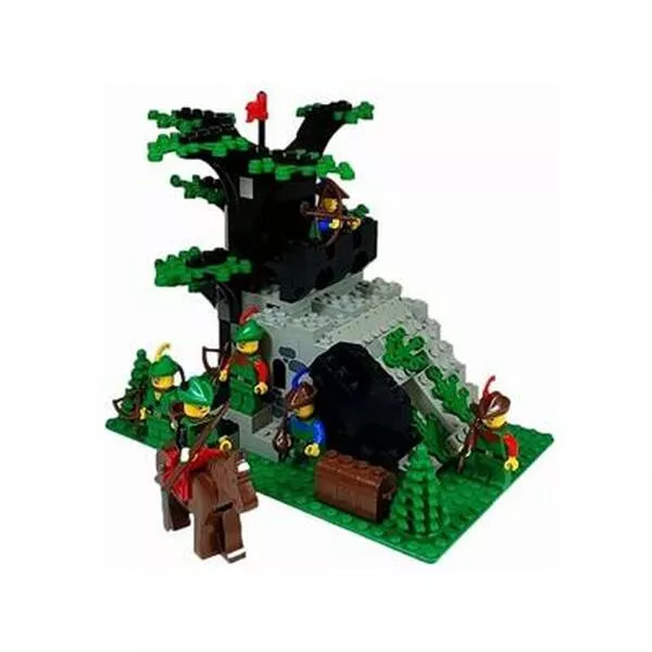 Castle 6066 Camouflaged Outpost