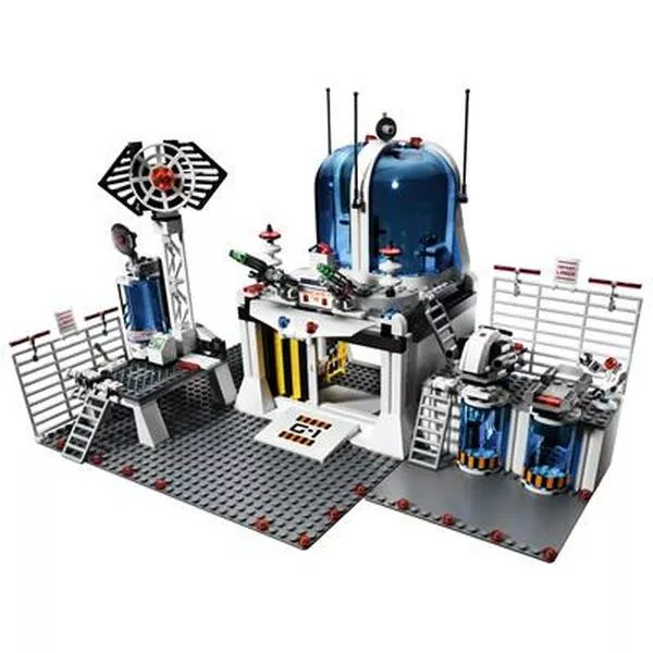 Space 5985 Space Police Central