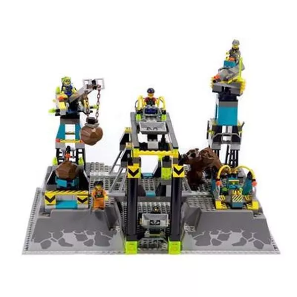 Rock Raiders 4990 The Rock Raiders HQ