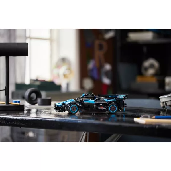 Technic 42162 Bugatti Bolide Agile Blue