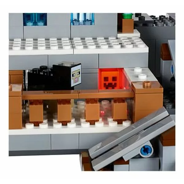 Minecraft 21137 Пещера в горах