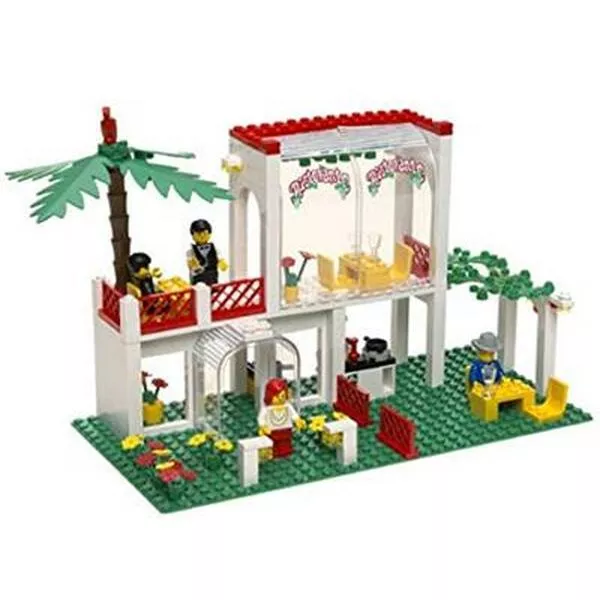 Town 10037 Бризвей Кафе
