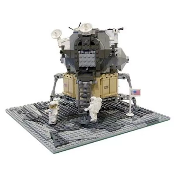 Discovery 10029 Lunar Lander