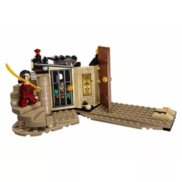 Super Heroes 76056 Бэтмен: спасение от Рас аль Гуля