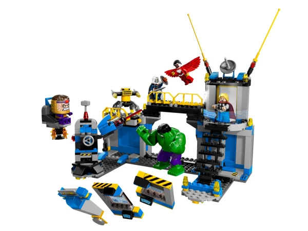 Super Heroes 76018 Разгром лаборатории Халка