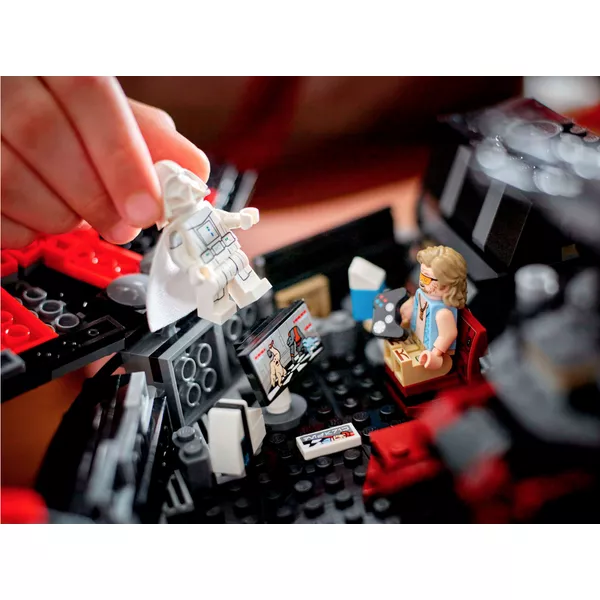 Star Wars 75389 Темный сокол
