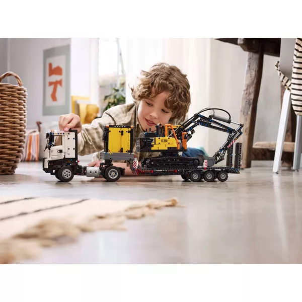 Technic 42175 Грузовик Volvo FMX и электрический экскаватор EC230