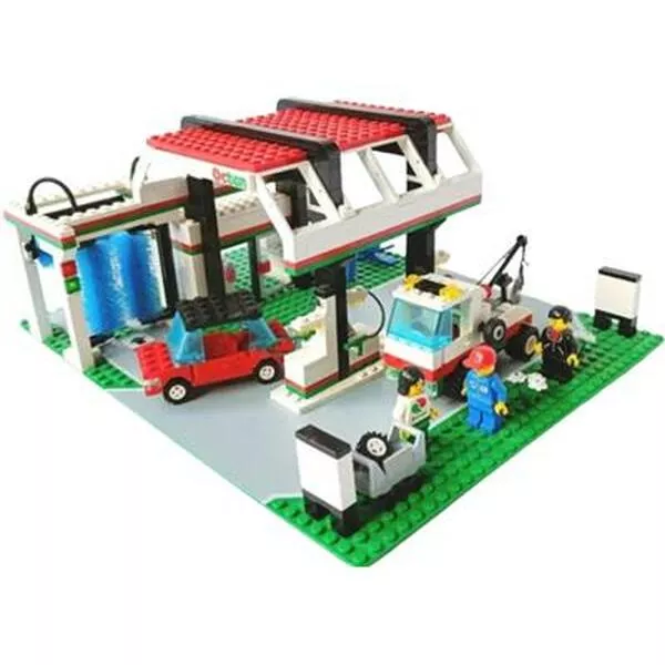 Town 6472 Gas N' Wash Express