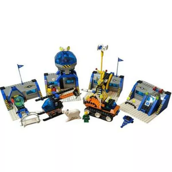 Town 6575 Polar Base