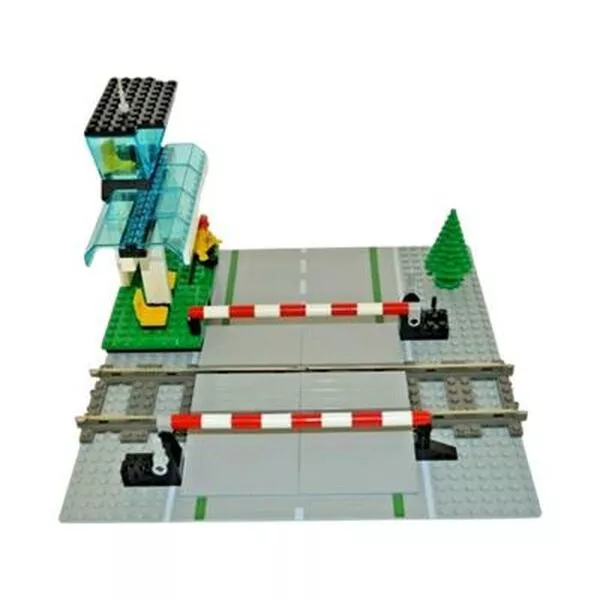 Trains 4532 Manual Level Crossing