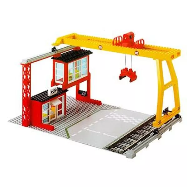 Trains 4555 Cargo Station