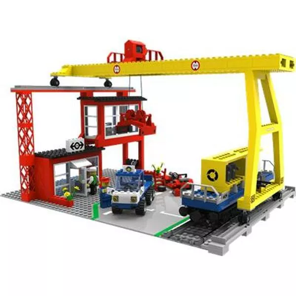Trains 4555 Cargo Station
