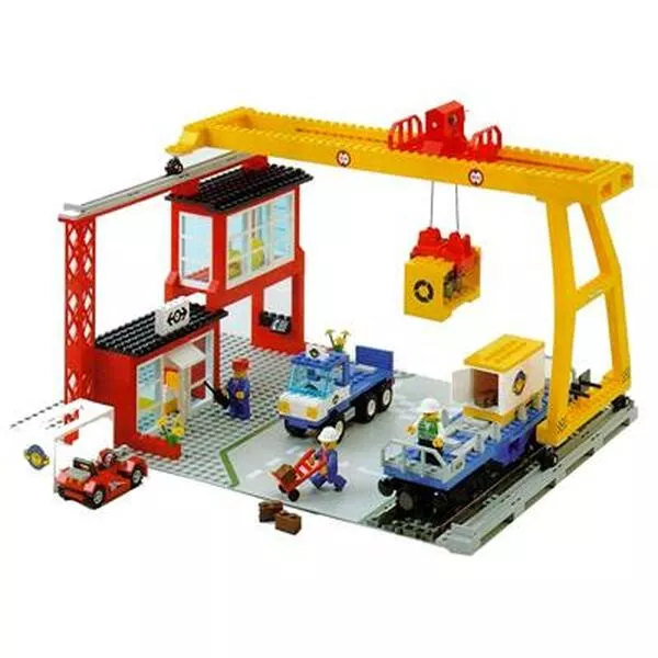 Trains 4555 Cargo Station