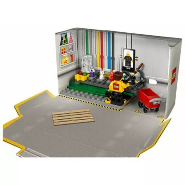 Promotional 5005358 Minifigure Factory