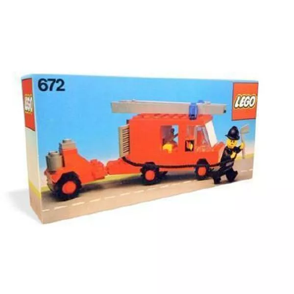 Town 672 Fire Engine and Trailer