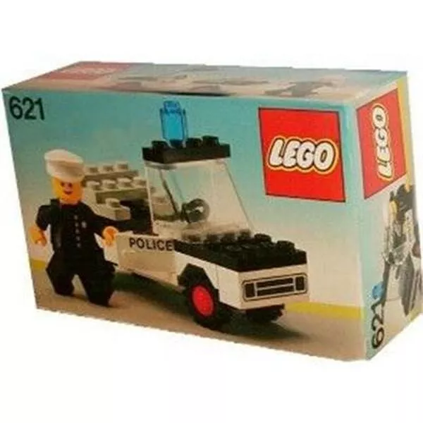 Town 621 Police Car