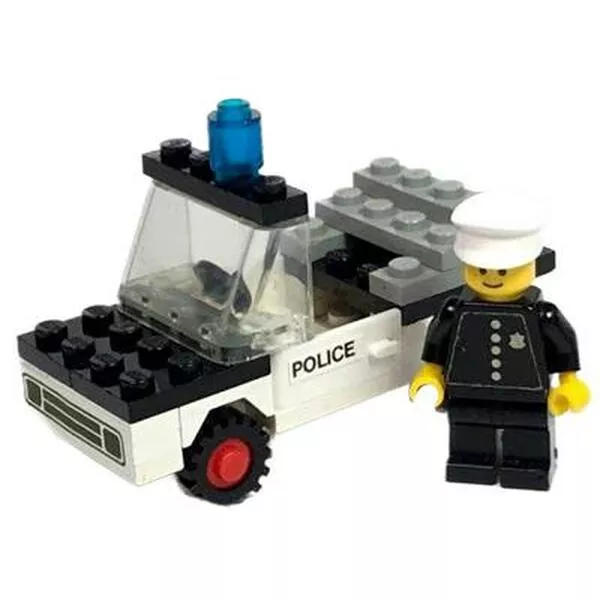 Town 621 Police Car