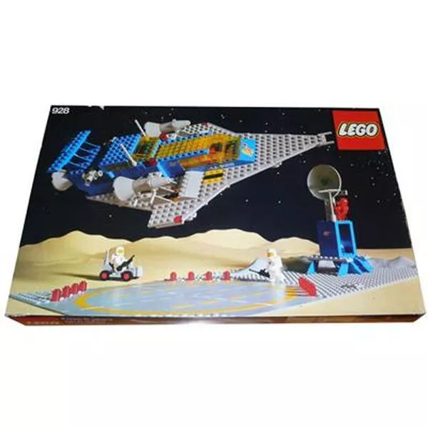 Space 928 Space Cruiser And Moonbase