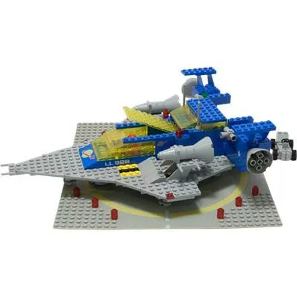 Space 928 Space Cruiser And Moonbase