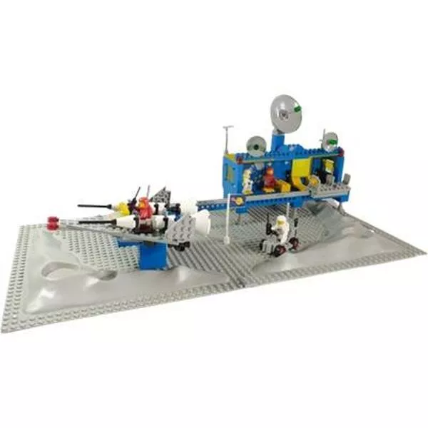 Space 6970 Beta I Command Base