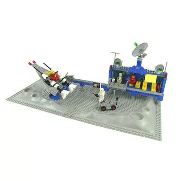 Space 6970 Beta I Command Base